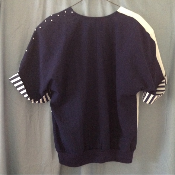 1980s fun navy blue and white top - Picture 3 of 4